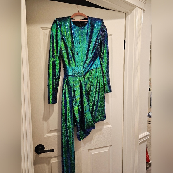 Nadine Merabi                                GIGI IRIDESCENT GREEN DRESS - Picture 5 of 7